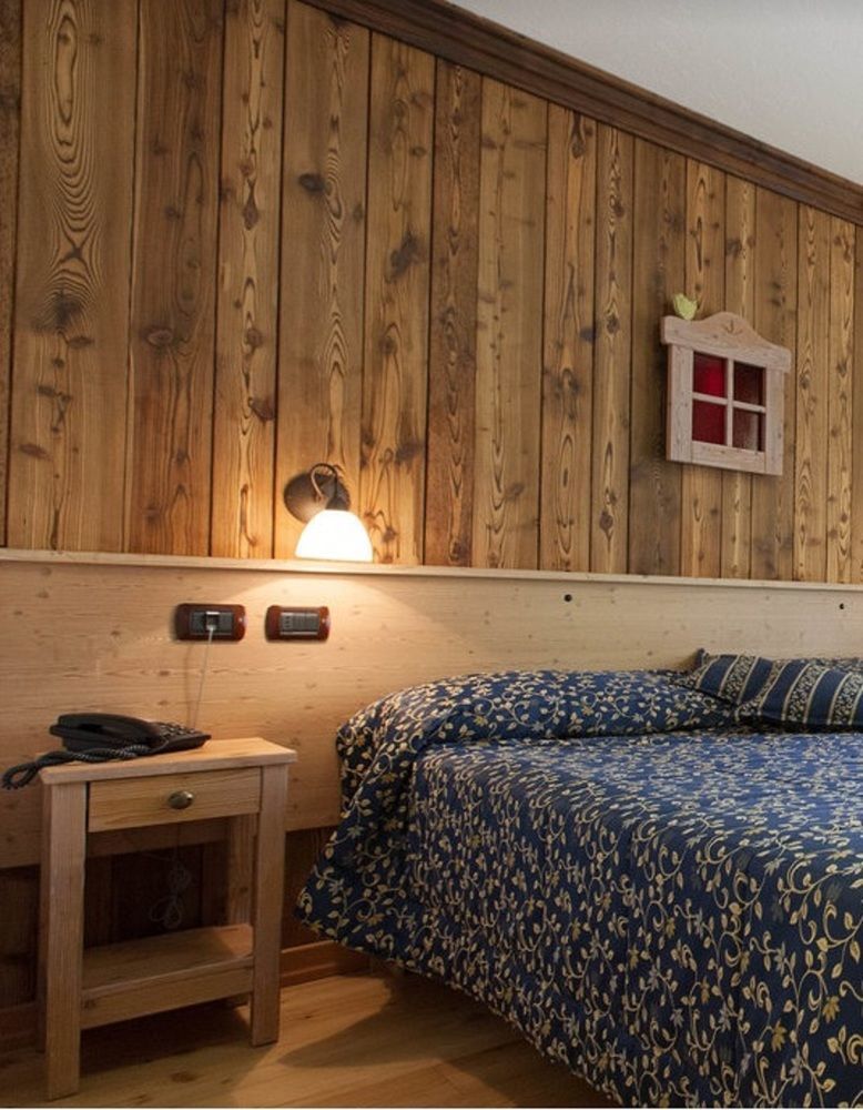 Silou Retreat Hotel Champdepraz Exterior photo