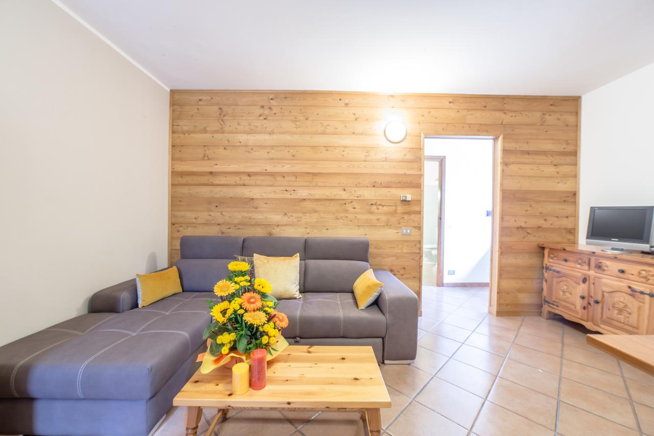 Silou Retreat Hotel Champdepraz Exterior photo